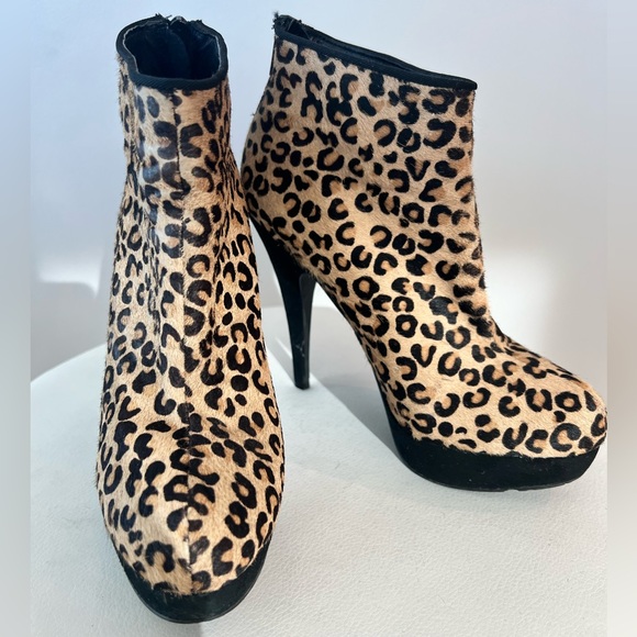 Aldo High Heel Leopard Print Boots - Size 6 - Picture 2 of 3